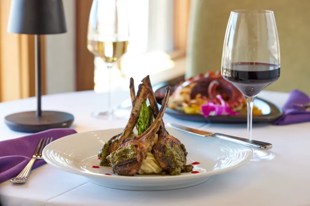 Purple sky winery land and leaf entree.